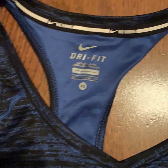 Nike Miller dryfit tank - Picture 3 of 4